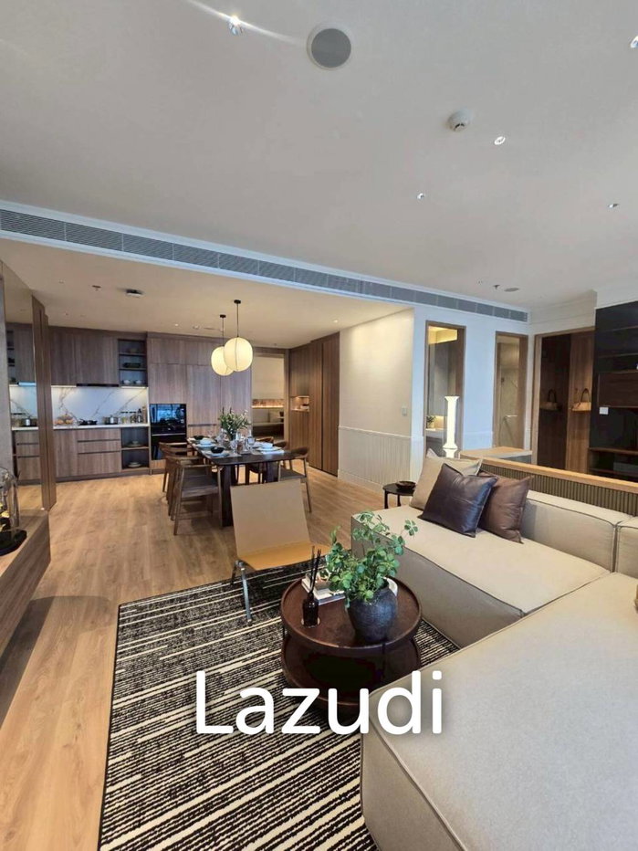รูป Modern 3 bedroom condo at Noble Emmerse Phrom Phong Khlong Toei - รูปที่ 1/16