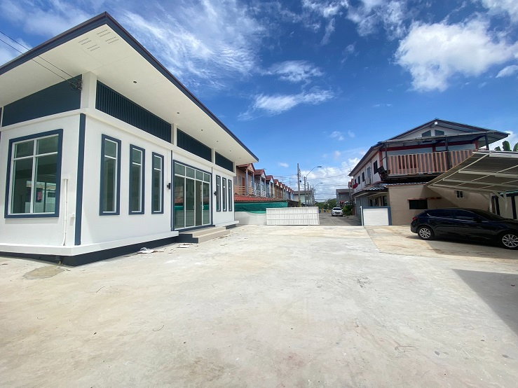 รูป ให้เช่า บ้านเดี่ยว 2 ชั้น 2 หลัง สร้างใหม่ พื้นที่ 180.8 ตรว. ซอยแพรกษา 5 ถนนสุขุมวิทสายเก่า เป็นห้องไลฟ์สด เก็บStocks สินค้า พักอาศัย จอดรถได้ 12 คัน - รูปที่ 20/25