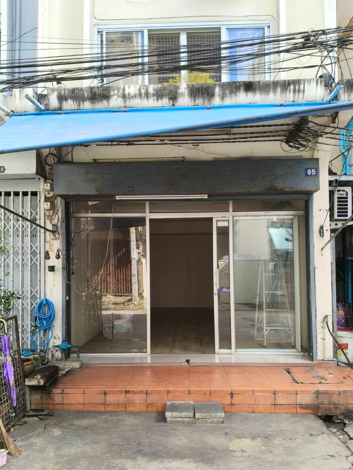 รูป ให้เช่าพื้นที่ขายของ หรือ เก็บของ หรือ สำนักงาน ชั้น 1 ติดหอพักโชคดี จรัญ 53 MRT บางยี่ขัน - รูปที่ 1/7