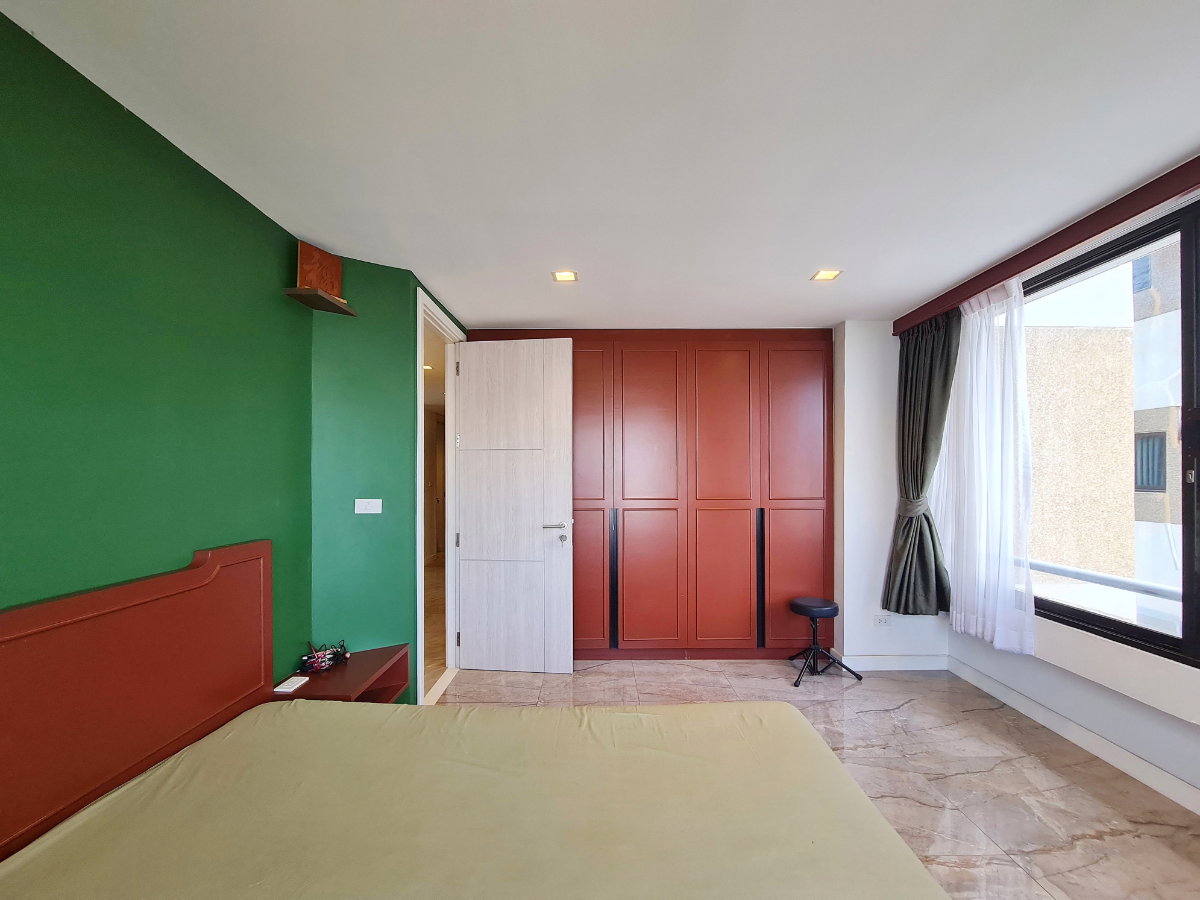 รูป Rare Pet-Friendly Residence @ Asoke Tower | 3 ห้องนอน รีโนเวทใหม่ วิวเปิดโล่ง พื้นที่ 177 ตร.ม. - รูปที่ 17/27