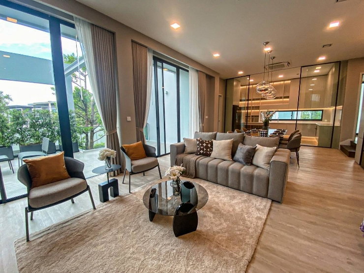 Houses for rent : 📣📣For rent VIVE Krungthep Kreetha 4 Bedrooms (Typing 0974164645, Line: JKJK4645 instead of clicking the blue/green button) 