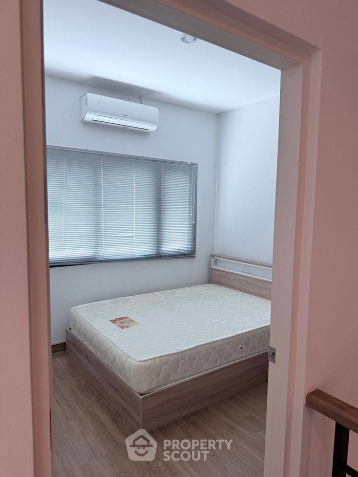 รูป ทาวน์เฮาส์ 4 ห้องนอน ขาย Baan Klang Muang ลาดพร้าว 101 สเตชั่น (ID 2993800) - รูปที่ 9/10