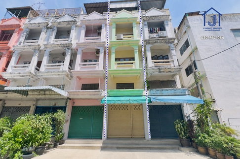 ขายตึกแถว 3.5 ชั้น หมู่บ้านสินทวี เซ็นเตอร์ ถนนพระราม 2 ซอย 28 แยก 5  ใกล้สถานีรถไฟฟ้า BTS บางหว้า 