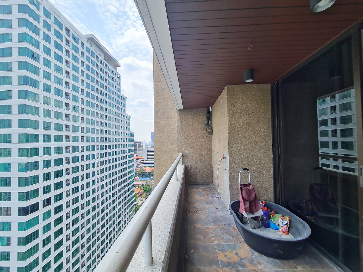 รูป Rare Pet-Friendly Residence @ Asoke Tower | 3 ห้องนอน รีโนเวทใหม่ วิวเปิดโล่ง พื้นที่ 177 ตร.ม. - รูปที่ 7/27