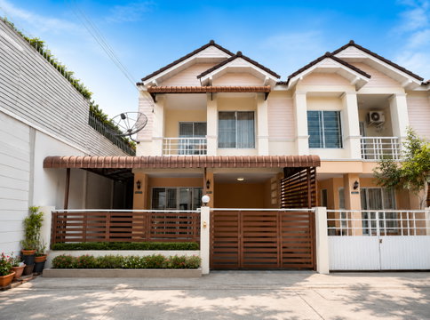 ให้เช่าทาวน์โฮมหลังริม ม.พิมพาภรณ์ อ่าวอุดม ใกล้ ม.เกษตร ศรีราชา