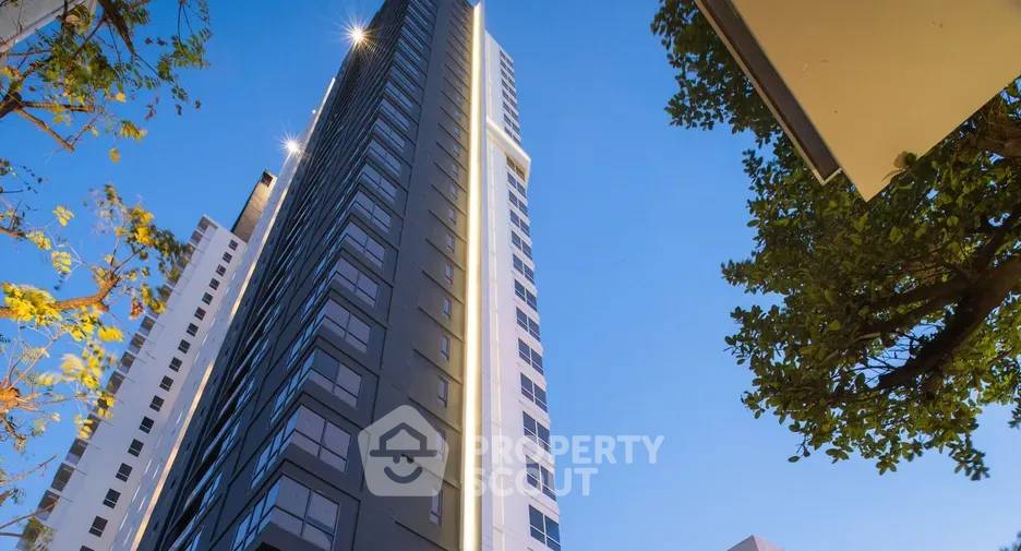 รูป คอนโด 1 ห้องนอน 48 ตร.ม. ชั้น 21 ที่ HQ ทองหล่อ ใกล้ BTS ทองหล่อ (ID 2196069) - รูปที่ 1/5