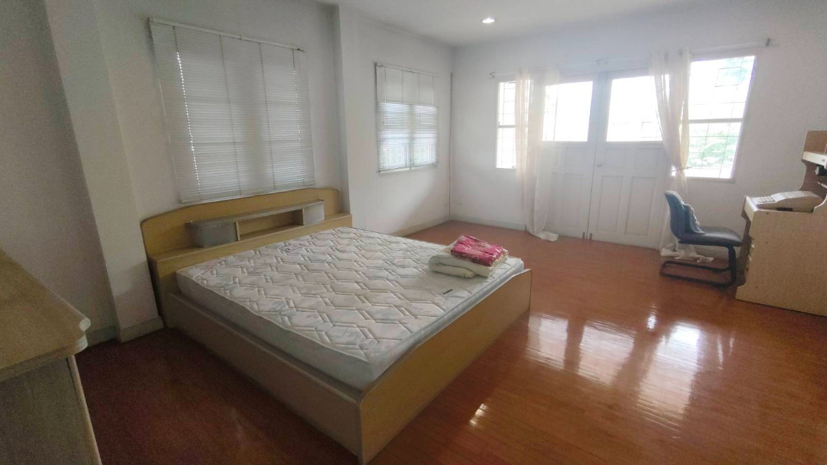 รูป ขายบ้านเดี่ยว 3 ชั้น หลังใหญ่ หมู่บ้านร่มรื่นราชพฤกษ์ - รูปที่ 24/27