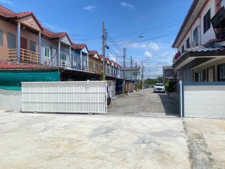 รูป ให้เช่า บ้านเดี่ยว 2 ชั้น 2 หลัง สร้างใหม่ พื้นที่ 180.8 ตรว. ซอยแพรกษา 5 ถนนสุขุมวิทสายเก่า เป็นห้องไลฟ์สด เก็บStocks สินค้า พักอาศัย จอดรถได้ 12 คัน - รูปที่ 5/25
