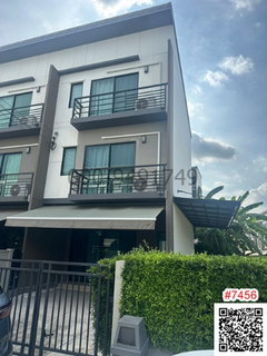 รูปภาพ 3-story townhome for rent, Baan Klang Muang Srinakarin - On Nut, near Seacon Square.