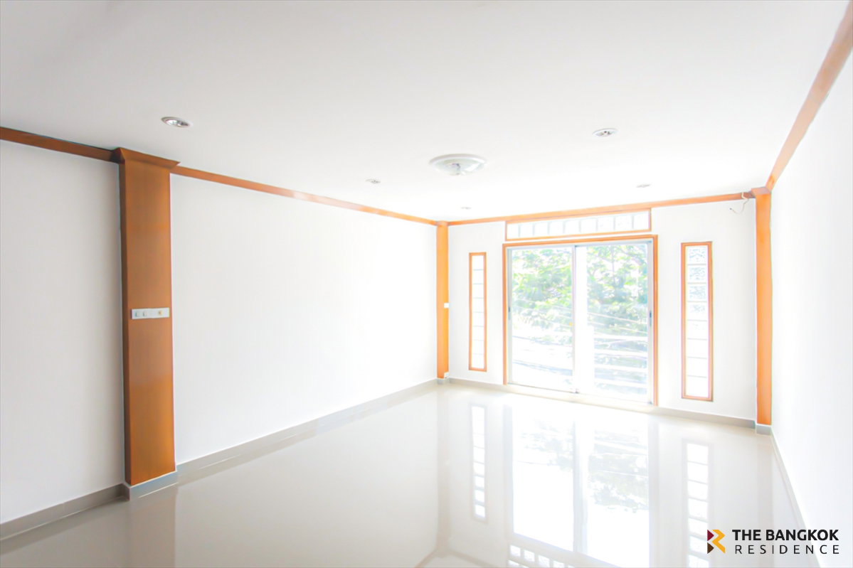 รูป 🏢ขายอาคารพาณิชย์ ซอยเสรีไทย 9 ใกล้ The Mall บางกะปิ เพียง 5.5 ล้านบาท - รูปที่ 14/24