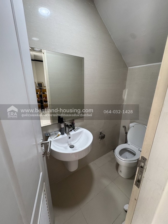 รูป ขายโฮมออฟฟิศ ชิค ดิสทริคท์ ราม 53  โฮมออฟฟิศ 4 ชั้น ตกแต่งพร้อมอยู่ เหมาะสำหรับพักอาศัยและทำธุรกิจ - รูปที่ 7/11