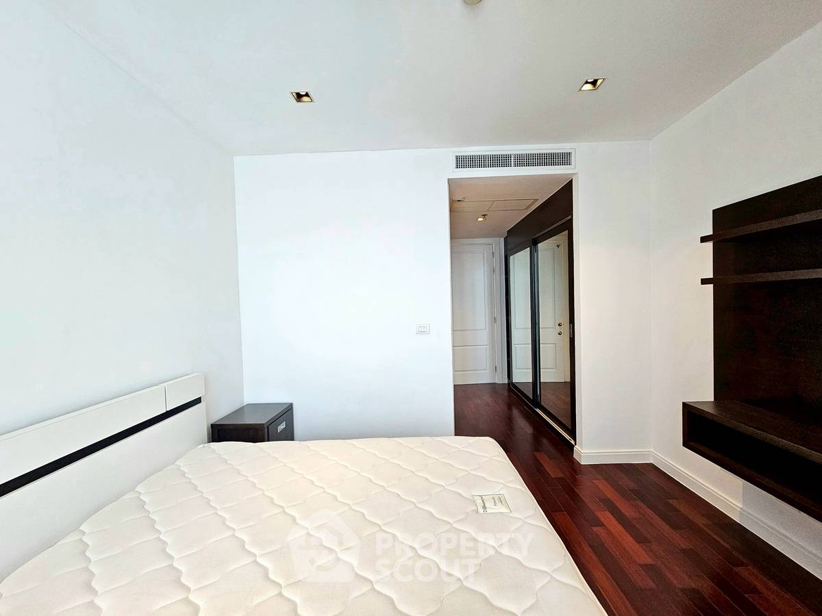 รูป คอนโด 3 ห้องนอน 215 ตร.ม. ที่ Athenee Residence ใกล้ BTS เพลินจิต 200 ม. (ID 2998547) - รูปที่ 8/19