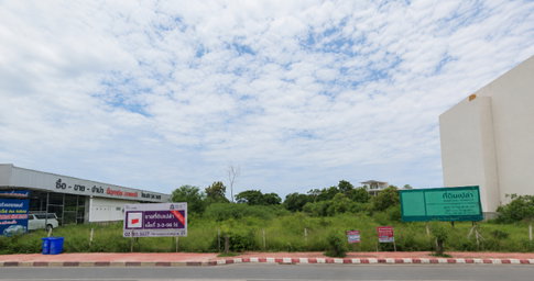 ขายที่ดิน เจ้าของขายเอง หัวหิวติดถนนเพชรเกษม ใกล้หาด เนื้อที่ 3-2-96 ไร่