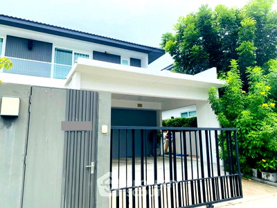 Houses for rent : 3-BR House 150 Sqm For Rent Mantana Onnut-Wongwaen 5, Dokmai (ID 2999006)