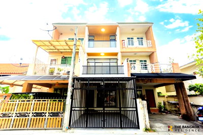 ทาวน์โฮม MRT ลาดพร้าว 83 : 🏡ขายทาวน์โฮม 3 ชั้น ซอยอินทราภรณ์ ลาดพร้าว 94 ทำเล Town in Town เพียง 5.99 ล้านบาท✨