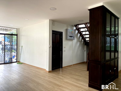 บ้านเดี่ยว จรัญสนิทวงศ์ 4 : 🏡 ขายบ้านเดี่ยว 80 ตร.ว. ทำเลจรัญสนิทวงศ์ 12 ใกล้ MRT จรัญ13เพียง 15 ล้านบาท