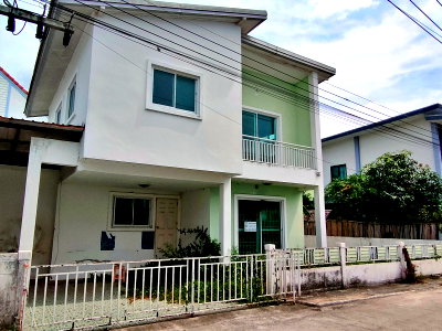 บ้านแฝด ลำลูกกา คลองสี่ : ขายบ้านแฝด หมู่บ้านรัตวรรณ 2 ลำลูกกาคลอง 4 ปทุมธานี | Rattawan 2 ใกล้ตลาดกลางลาดสวาย
