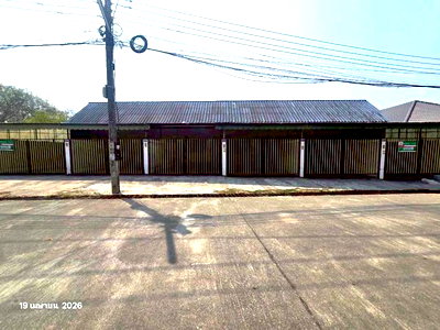 Townhouses for sale : TOWN HOUSE 134.9 Sq.w. Muang Tak Tak for 2.9M