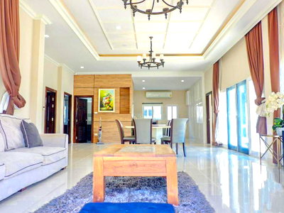 Houses for sale Khao Chi Chan : House for Sale Huay Yai East Pattaya Private Pool