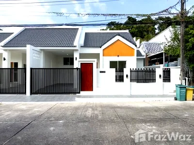 Townhouses for sale : 3 Bedroom Townhouse for sale at Sri Suchart Grand View 2  6466461