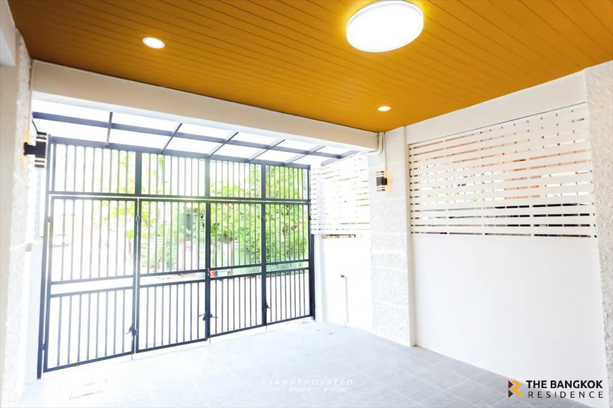 รูป 🏡ขายทาวน์โฮม 3 ชั้น ซอยอินทราภรณ์ ลาดพร้าว 94 ทำเล Town in Town เพียง 5.99 ล้านบาท✨ - รูปที่ 2/22