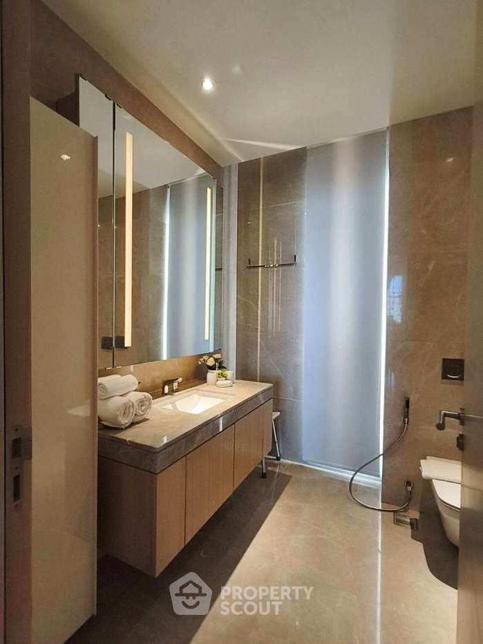 รูป คอนโด 2 ห้องนอน ขนาด 102 ตร.ม. ขายที่ Magnolias Waterfront Residences ใกล้ BTS สะพานตากสิน (ID 2683061) - รูปที่ 21/27