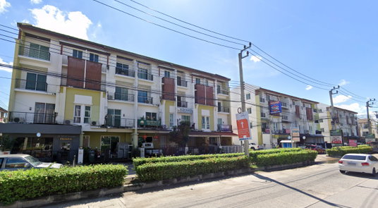 Number One townhome wongwan bangna - ram 2  