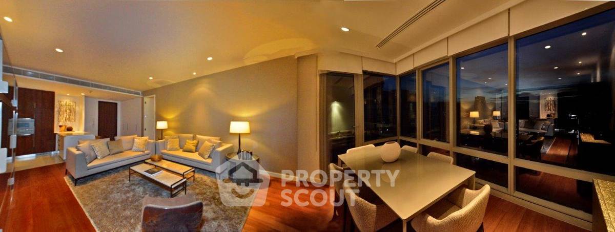 picture High-Floor 2-BR 132 Sqm Condo at 185 Rajadamri, 400m to BTS Ratchadamri (ID 511497) - 3/13