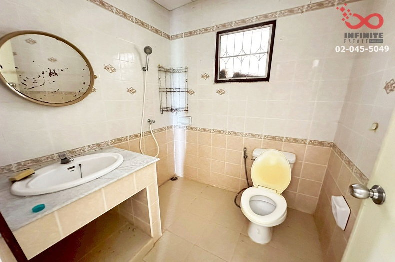 รูป ขายบ้านเดี่ยว 2 ชั้น ขายถูก ใกล้สนามบินสุวรรณภูมิ ม.เลคการ์เด้นทาวน์นี หลวงแพ่ง - ลาดกระบัง - รูปที่ 10/11