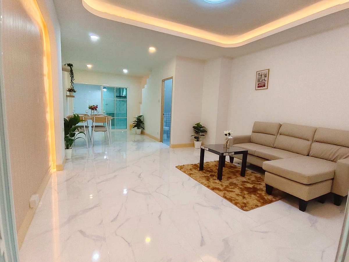 รูป บ้านสวย พร้อมอยู่ #หมู่บ้านร่มเงาไม้ บางบัวทอง ติดถนนวัดลาดปลาดุก - รูปที่ 5/26