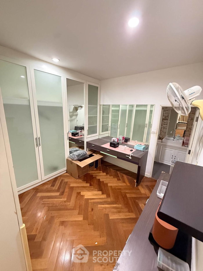 รูป บ้าน 3 ชั้น 4 ห้องนอน เหมาะทำโฮมออฟฟิศ เขตสวนหลวง รามา 9 (ID 2997910) - รูปที่ 8/16