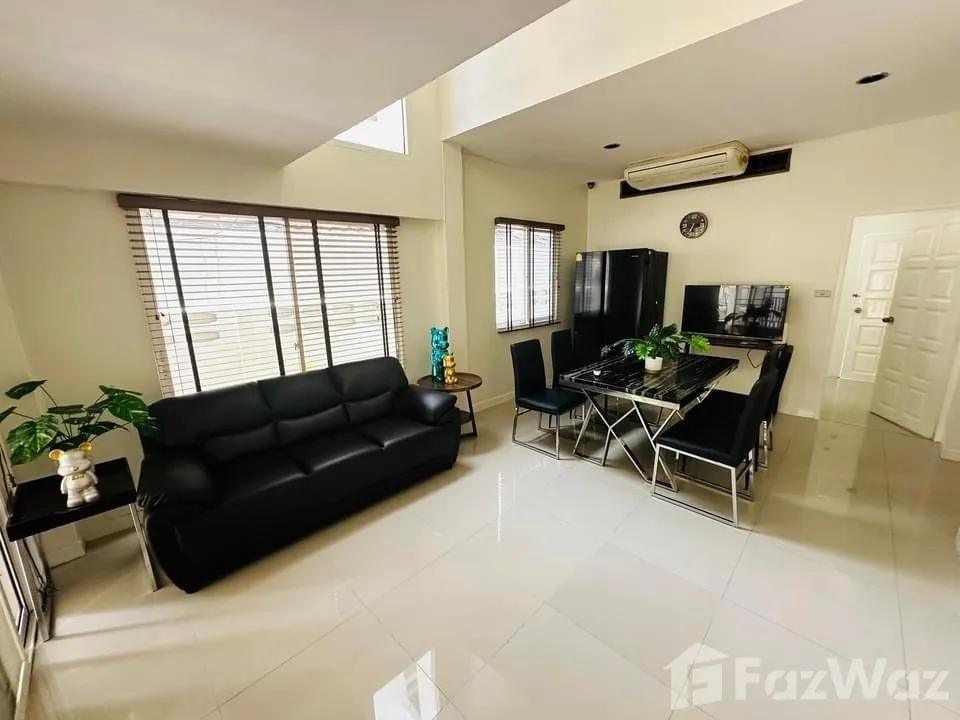 picture For Rent – Spacious Single House (Townhome Style) 6458556 - 10/20