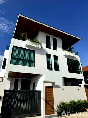 Houses for sale Wiset Road Phuket : 3 Bedroom Villa for sale in Rawai, Phuket  6295525