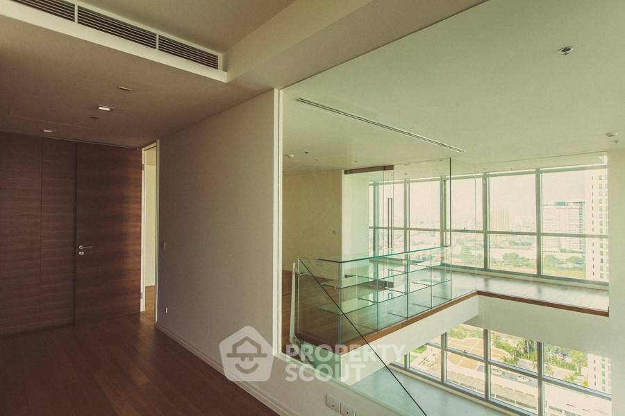 รูป คอนโด 3 ห้องนอน ชั้น 31 ขนาด 186 ตร.ม. โครงการ The River Condominium ใกล้ BTS สะพานตากสิน 400 ม. (ID 510897) - รูปที่ 1/12