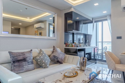 For sale condo 2 bedrooms at Arcadia Millennium Tower
