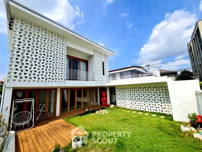 Houses for sale สถาบันเทคโนโลยีไทย-ญี่ปุ่น : 5-BR Renovated House 300 Sqm Minimal Style By Renos, Ramkhamhaeng (ID 2999116)
