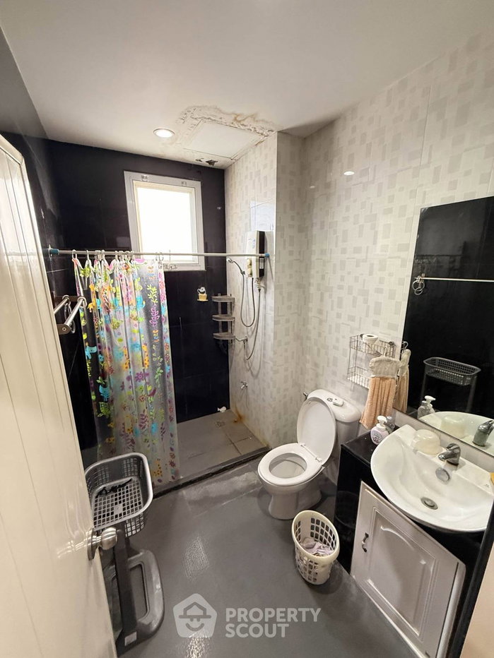 รูป บ้าน 3 ชั้น 4 ห้องนอน เหมาะทำโฮมออฟฟิศ เขตสวนหลวง รามา 9 (ID 2997910) - รูปที่ 2/16