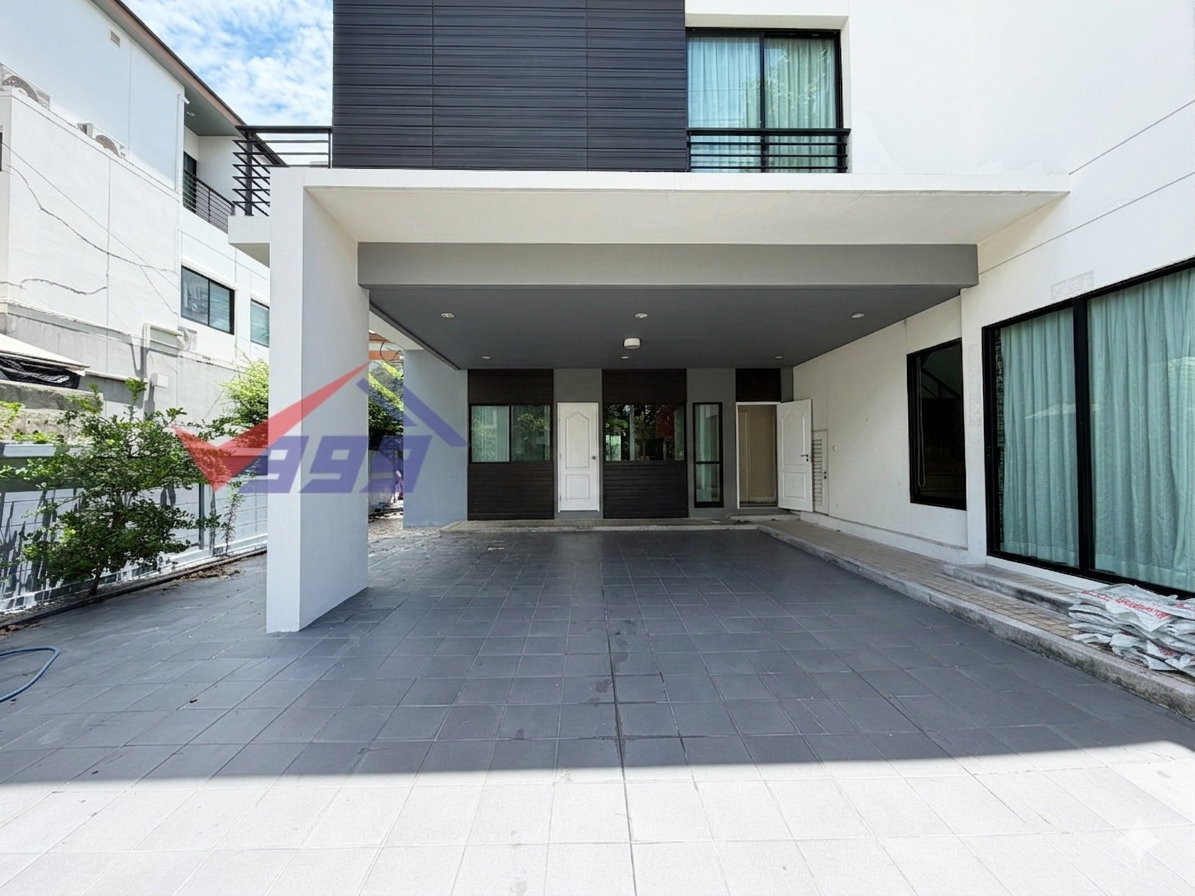 รูป 🏡 ขายบ้าน - บ้านลุมพินี สวนหลวง ร.9 สไตล์ Modern Luxury แปลงมุมส่วนตัวสูง ลมดี แสงเข้าทั่วบ้าน REF. 067HSRK - รูปที่ 29/33