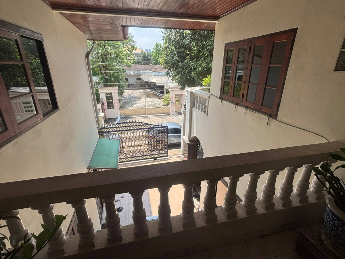 picture House for Sale at Baan Phakamas (E6906028) ID Line : @condo101 - 8/19