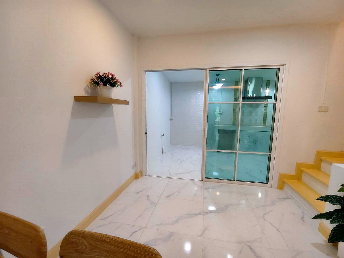 รูป บ้านสวย พร้อมอยู่ #หมู่บ้านร่มเงาไม้ บางบัวทอง ติดถนนวัดลาดปลาดุก - รูปที่ 12/26