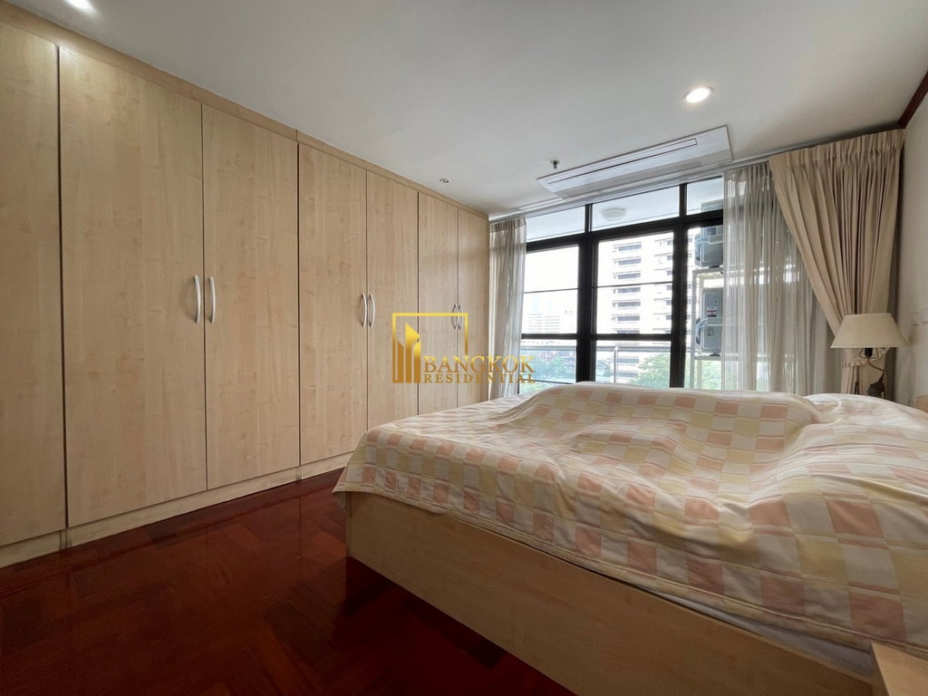 picture Baan Prompong | Spacious 2 Bed Condo in Phrom Phong - BR19419CD - 10/30