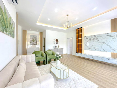 Luxury House for Sale Khao Talo East Pattaya Fully Furnished