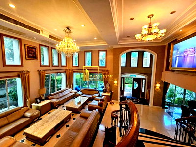 Houses for sale Tesco Lotus Extra Rama 4 : Incredible 8 Bedroom Luxury House For Sale in Nana Area - BR28284SH