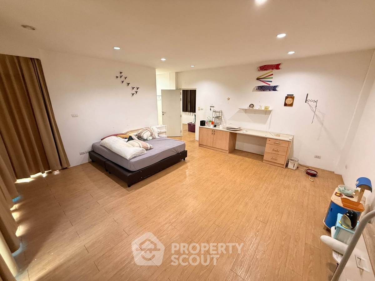 รูป บ้าน 3 ชั้น 4 ห้องนอน เหมาะทำโฮมออฟฟิศ เขตสวนหลวง รามา 9 (ID 2997910) - รูปที่ 5/16