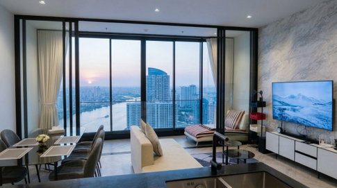 Chapter Charoennakorn - Riverside: South-facing balcony with unobstructed views of the Chao Phraya River bend towards Asiatique.
