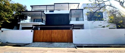 Home office for rent Watthana : 📣📣 For rent 3-Stories Home Office 4 Bedrooms Sukhumvit 71 (Typing 0974164645, Line: JKJK4645 instead of clicking the blue/green button) 