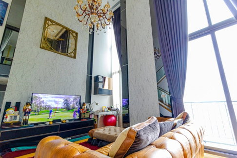 Duplex Penthouse คอนโด อิควิน็อคซ์ พหลวิภา  วิวฝั่งถนนวิภาวดีรังสิต