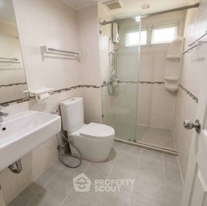 รูป คอนโด 2 ห้องนอน 63 ตร.ม. ขาย ที่ ลุมพินี เพลส พระราม 8 ใกล้ MRT บางยี่ขัน (ID 2975728) - รูปที่ 6/8