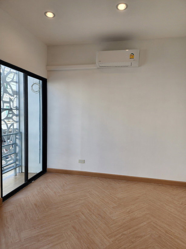 picture townhome modern 3 floor at nice watcharapol 9 - 4/22