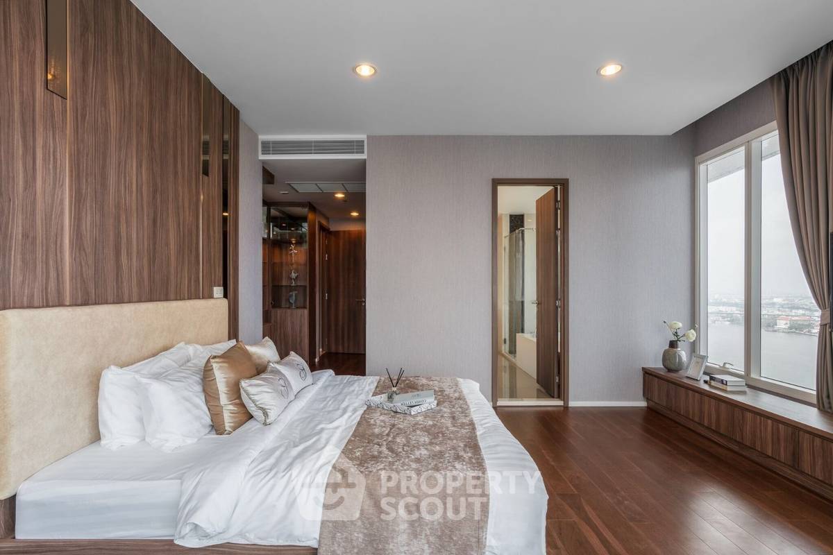 รูป คอนโด 3 ห้องนอน 160 ตร.ม. ชั้น 25 ที่ Menam Residences ใกล้ BTS 🚆 (ID 2725245) - รูปที่ 3/10